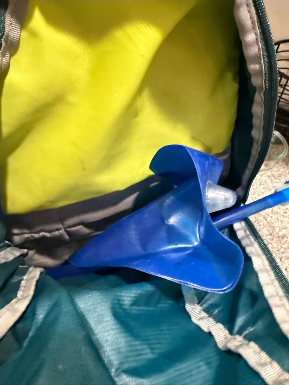 CamelBak Women’s Helena 20 Hiking Hydration Pack Teal
